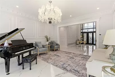 265 Laurel Lane, Syosset, NY 11791 - Photo 8