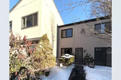 2202 Mulberry Court, Poughkeepsie, NY 12603 - Photo 12