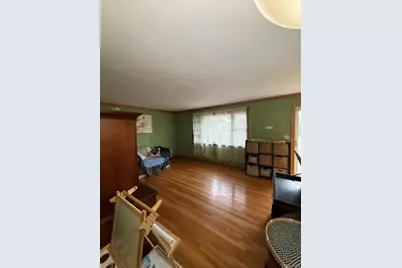 346 Holmes Street, Levittown, NY 11756 - Photo 8