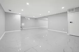 312 Coventry Rd S, West Hempstead, NY 11552 - Photo 24