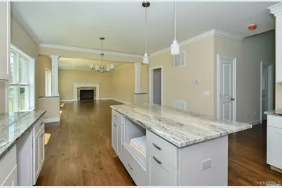 3 Lotto Court, Lake Grove, NY 11755 - Photo 10