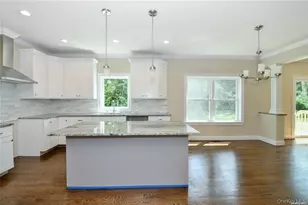 3 Lotto Ct, Lake Grove, NY 11755 - Photo 12