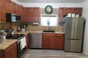 117 N Coleman Rd, Centereach, NY 11720 - Photo 4