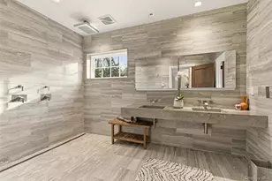 1347 Chicken Valley Rd, Upper Brookville, NY 11771 - Photo 36