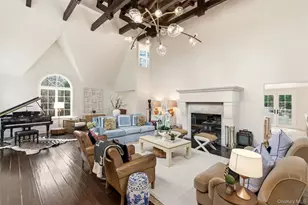 1347 Chicken Valley Rd, Upper Brookville, NY 11771 - Photo 8