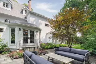 1347 Chicken Valley Rd, Upper Brookville, NY 11771 - Photo 48