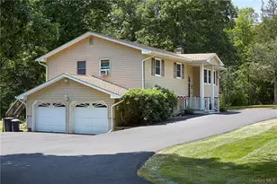 19 Billy Ave, Washingtonville, NY 10992 - Photo 2