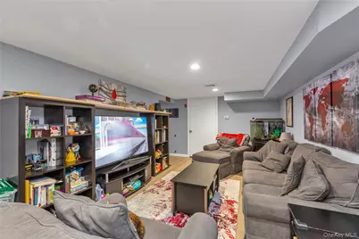 867 Preston Road, East Meadow, NY 11554 - Photo 16