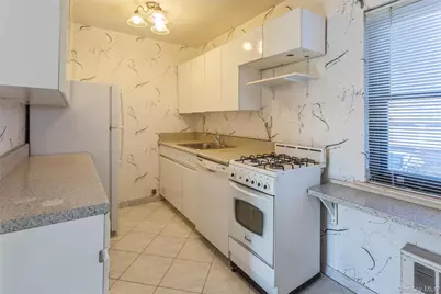 107 15th Street #E-1, Garden City, NY 11530 - Photo 12