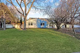 7 Carnaby Ave, Coram, NY 11727 - Photo 22