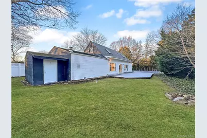 7 Carnaby Avenue, Coram, NY 11727 - Photo 20