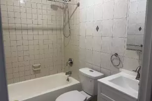 1601 Johnson Ave, Elmont, NY 11003 - Photo 4