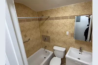 2407 Brookhaven Avenue #2nd FL., Far Rockaway, NY 11691 - Photo 8