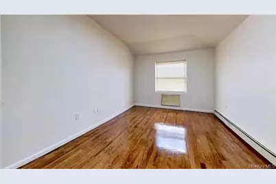 2407 Brookhaven Avenue #2nd FL., Far Rockaway, NY 11691 - Photo 6