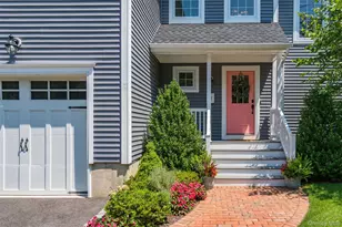 16 Soundview Rd, Huntington, NY 11743 - Photo 2