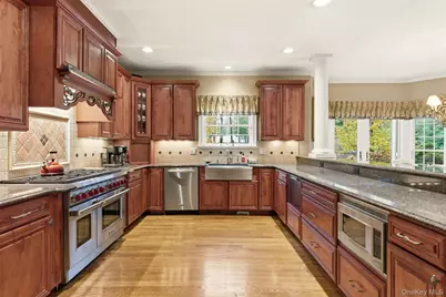 36 Rose Court, Northport, NY 11768 - Photo 22