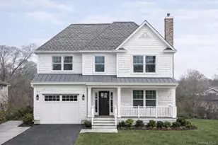 100 Bieselin Rd, Bellport, NY 11713 - Photo 2