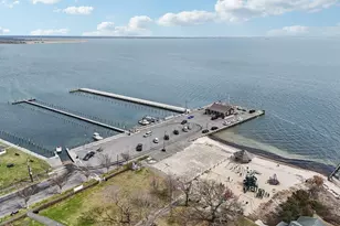 100 Bieselin Rd, Bellport, NY 11713 - Photo 8