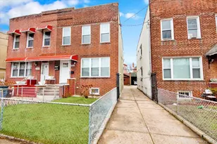 2886 Randall Ave, Bronx, NY 10465 - Photo 2