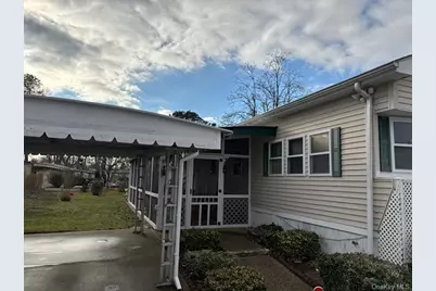 1661 Old Country Road #282, Riverhead, NY 11901 - Photo 2