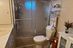 1661 Old Country Rd, Riverhead, NY 11901 - Photo 18