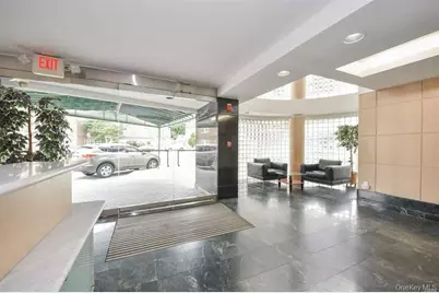 88 Cuttermill Road #308, Great Neck, NY 11021 - Photo 2