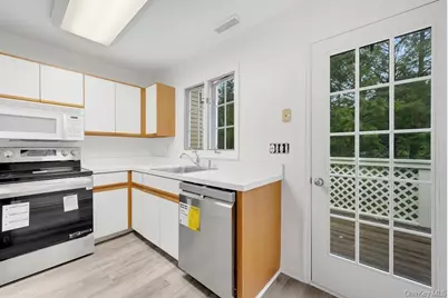 2102 Martingale Drive, Carmel, NY 10512 - Photo 12