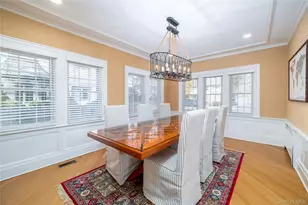 166 Princeton Rd, Rockville Centre, NY 11570 - Photo 16