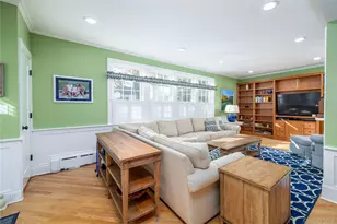 166 Princeton Rd, Rockville Centre, NY 11570 - Photo 14