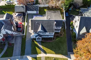 166 Princeton Rd, Rockville Centre, NY 11570 - Photo 2