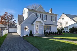 166 Princeton Rd, Rockville Centre, NY 11570 - Photo 42