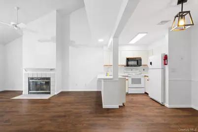 239 Deer Hill Road, South Salem, NY 10590 - Photo 4