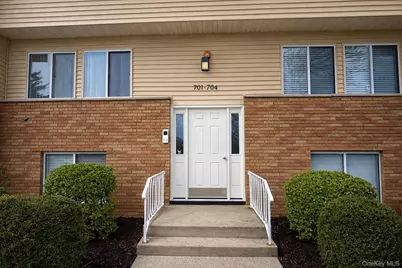 25 College Avenue #701, Nanuet, NY 10954 - Photo 1