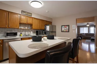 25 College Avenue #701, Nanuet, NY 10954 - Photo 18