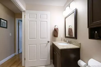 25 College Avenue #701, Nanuet, NY 10954 - Photo 32