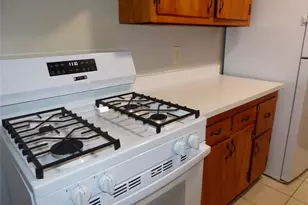 201 Kearsing Pkwy, Monsey, NY 10952 - Photo 8