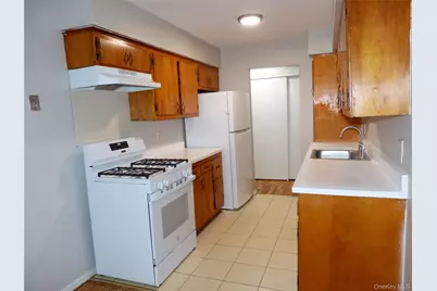 201 Kearsing Parkway #D, Monsey, NY 10952 - Photo 6