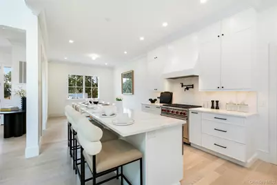 17 Happy Lane, Westhampton Beach, NY 11978 - Photo 6