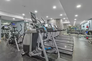 25 City Pl, White Plains, NY 10601 - Photo 36