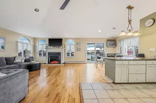 510 Albern Ave, Oceanside, NY 11572 - Photo 2