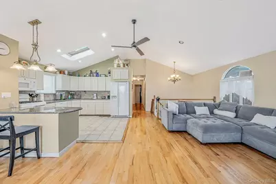 510 Albern Avenue, Oceanside, NY 11572 - Photo 6