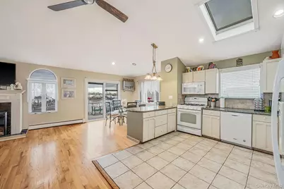 510 Albern Avenue, Oceanside, NY 11572 - Photo 4