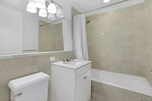 10 City Pl, White Plains, NY 10601 - Photo 18