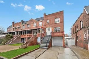 88-09 208th St, Queens Village, NY 11427 - Photo 4