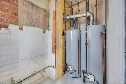 8809 208th Street, Queens Village, NY 11427 - Photo 24