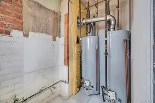 88-09 208th St, Queens Village, NY 11427 - Photo 24