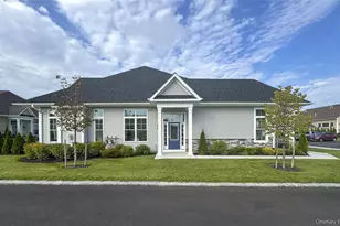 329 Silver Timber Dr, Yaphank, NY 11980 - Photo 2