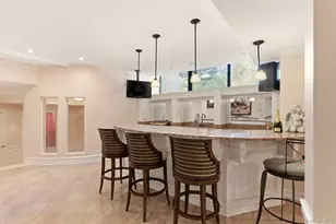 101 Wheatley Rd, Old Westbury, NY 11568 - Photo 34