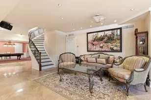 101 Wheatley Rd, Old Westbury, NY 11568 - Photo 36