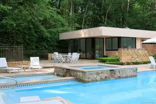 101 Wheatley Rd, Old Westbury, NY 11568 - Photo 46